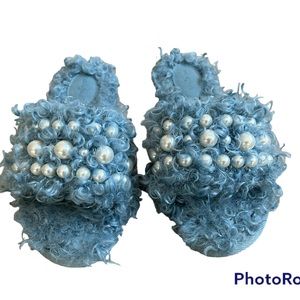 Cat and Jack Girls’ Adeline Slip-On Fuzzy Pearl Embellished Slide Slippers.